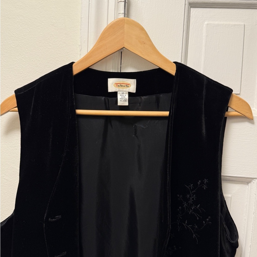 Talbots Black Velvet Button-Down Vest. Women’s Size 12 - Picture 10 of 11